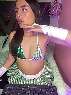 valeria pink18 online show from March 18, 2026, 4:37 am