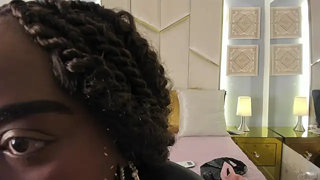 Snapshot of KarinaaCoxx chatting on May 30, 2026, 11:51 am KarinaaCoxx online show from May 30, 2026, 11:51 am