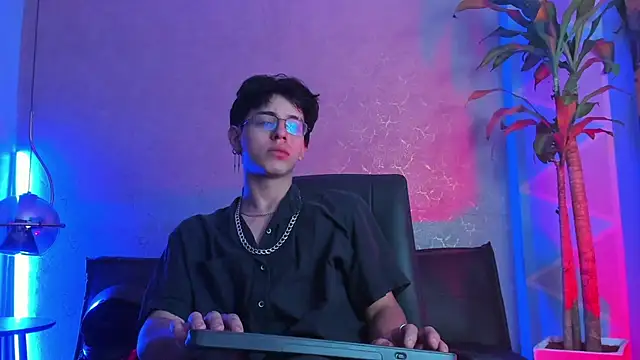 Angel scott2 online show from March 3, 2026, 11:27 am