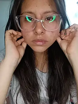 Rosyshadow online show from June 12, 2026, 7:46 pm