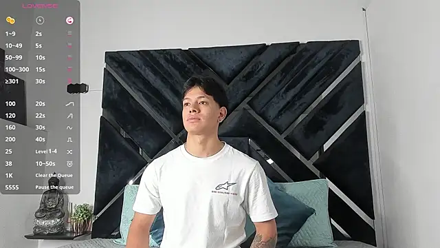 TonyPetrovjs online show from June 19, 2026, 3:44 am