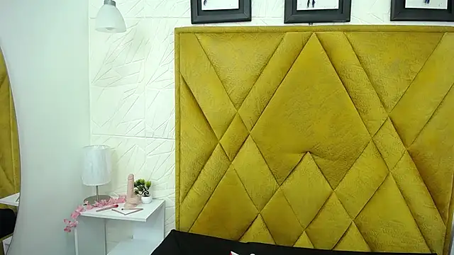 Sophie Galli online show from March 16, 2026, 11:36 am