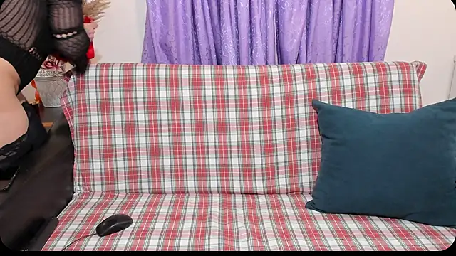 ranya4uu online show from March 3, 2026, 9:31 pm