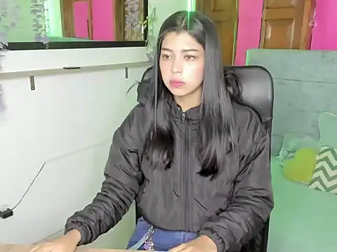Snapshot of Aysha_winxs chatting on May 7, 2026, 3:23 am Aysha winxs online show from May 7, 2026, 3:23 am