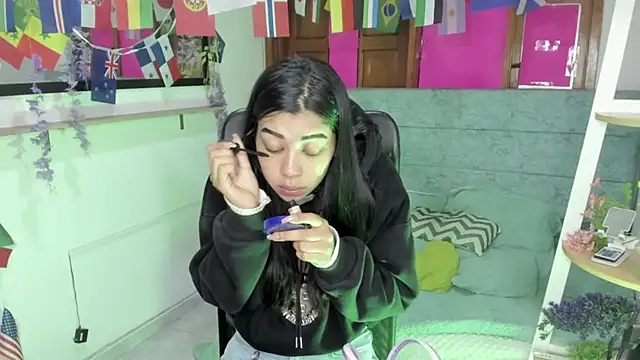 Snapshot of Aysha_winxs chatting on June 21, 2026, 3:20 am Aysha winxs online show from June 21, 2026, 3:20 am