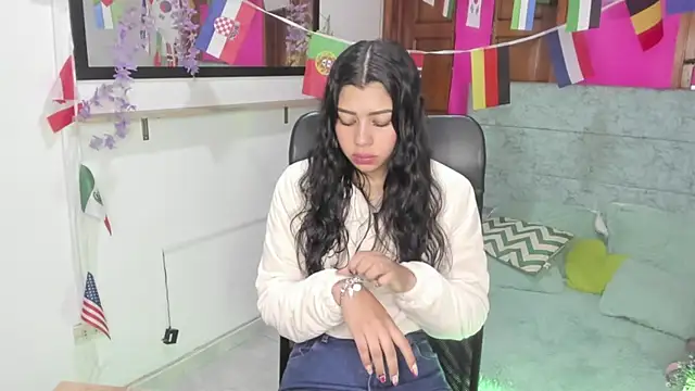 Snapshot of Aysha_winxs chatting on July 3, 2026, 3:35 am Aysha winxs online show from July 3, 2026, 3:35 am