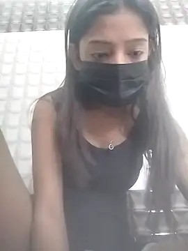 Snapshot of Miss__hotty chatting on April 28, 2026, 3:44 am Miss hotty online show from April 28, 2026, 3:44 am