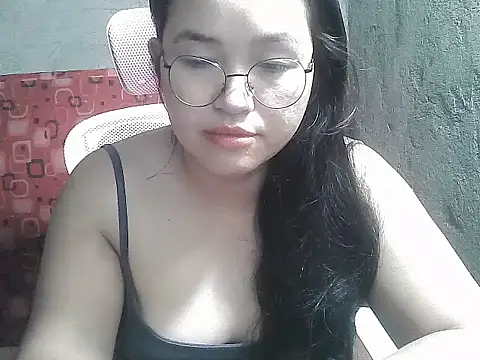 wildchinita00 online show from June 12, 2026, 9:46 pm