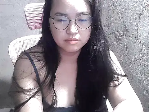 Snapshot of wildchinita00 chatting on July 27, 2026, 9:33 pm wildchinita00 online show from July 27, 2026, 9:33 pm