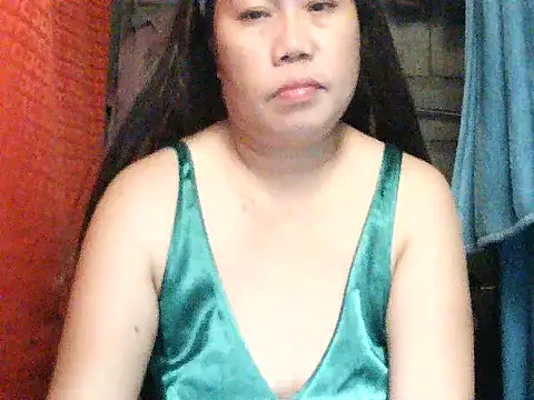 lovelypinay00 online show from July 8, 2026, 12:53 pm