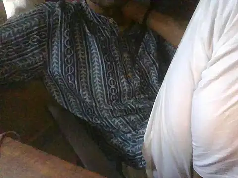 Snapshot of sub_slave_indi chatting on November 10, 2025, 2:43 am sub slave indi online show from November 10, 2025, 2:43 am