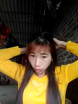 Vycute9900 online show from February 23, 2026, 4:32 am