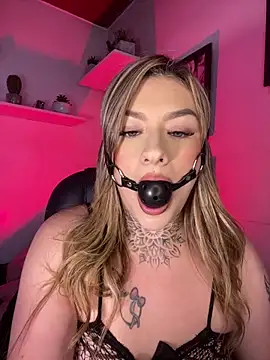 Eliee Roth online show from March 11, 2026, 3:01 am