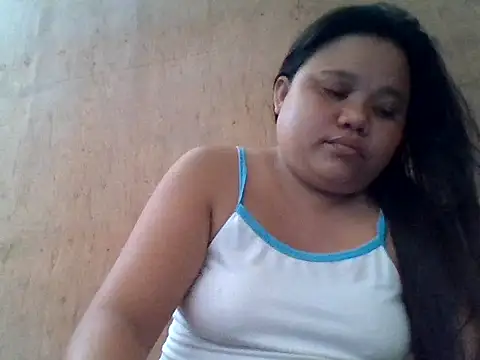 Snapshot of sweetlyn31 chatting on May 6, 2026, 5:25 am sweetlyn31 online show from May 6, 2026, 5:25 am