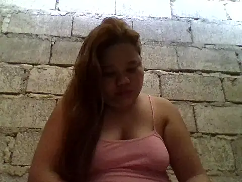 sweetlyn31 online show from June 13, 2026, 11:35 pm