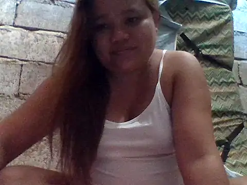 Snapshot of sweetlyn31 chatting on June 16, 2026, 10:34 pm sweetlyn31 online show from June 16, 2026, 10:34 pm