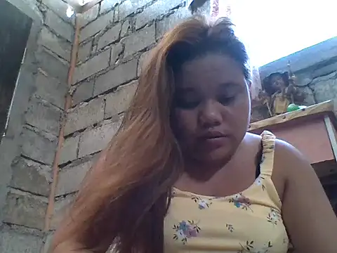 Snapshot of sweetlyn31 chatting on June 18, 2026, 5:41 am sweetlyn31 online show from June 18, 2026, 5:41 am