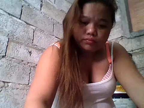Snapshot of sweetlyn31 chatting on June 20, 2026, 12:25 am sweetlyn31 online show from June 20, 2026, 12:25 am