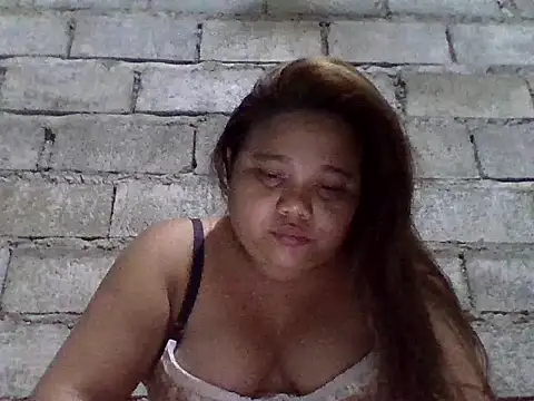 Snapshot of sweetlyn31 chatting on June 24, 2026, 9:08 am sweetlyn31 online show from June 24, 2026, 9:08 am