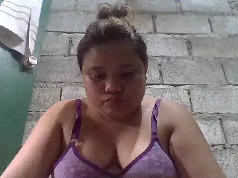 Snapshot of sweetlyn31 chatting on July 21, 2026, 4:26 am sweetlyn31 online show from July 21, 2026, 4:26 am