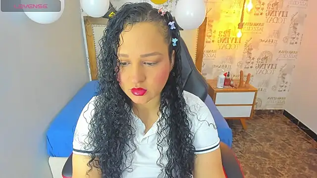 DANICA MULLER1 online show from March 13, 2026, 12:01 pm