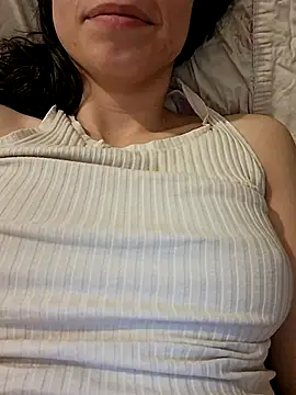 Bunny048 online show from June 13, 2026, 3:37 am