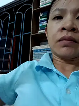 kieuqueen92 online show from March 3, 2026, 1:28 pm