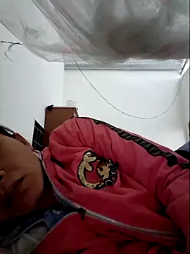 kieuqueen92 online show from March 14, 2026, 12:21 pm