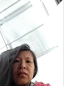 kieuqueen92 online show from March 15, 2026, 2:12 pm