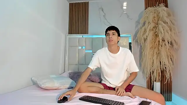 Katty Tokio online show from March 16, 2026, 9:08 pm