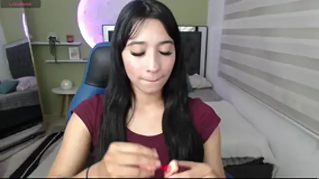 Snapshot of ivvoncute chatting on May 20, 2026, 1:23 am ivvoncute online show from May 20, 2026, 1:23 am