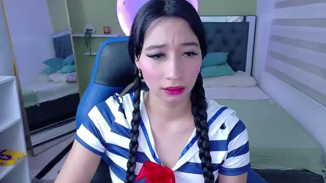 Snapshot of ivvoncute chatting on June 12, 2026, 1:15 am ivvoncute online show from June 12, 2026, 1:15 am