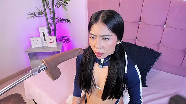 Valecute  online show from April 27, 2026, 7:56 pm
