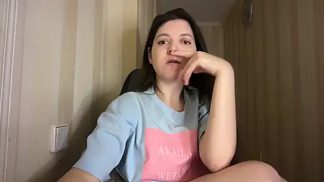 Eloise Pattie online show from February 22, 2026, 11:36 pm