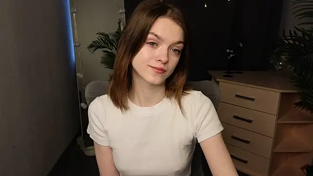  Molly Coy  online show from March 1, 2026, 7:54 am