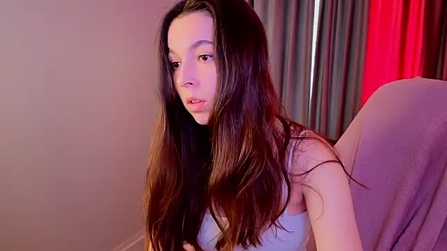 BellaThery online show from July 3, 2026, 5:14 am