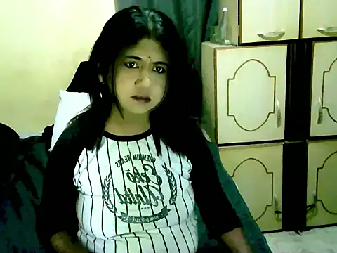 Snapshot of IndianPleasures21 chatting on June 1, 2026, 6:53 pm IndianPleasures21 online show from June 1, 2026, 6:53 pm