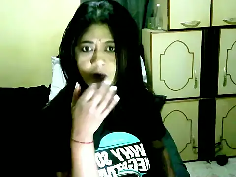 Snapshot of IndianPleasures21 chatting on June 3, 2026, 2:36 am IndianPleasures21 online show from June 3, 2026, 2:36 am