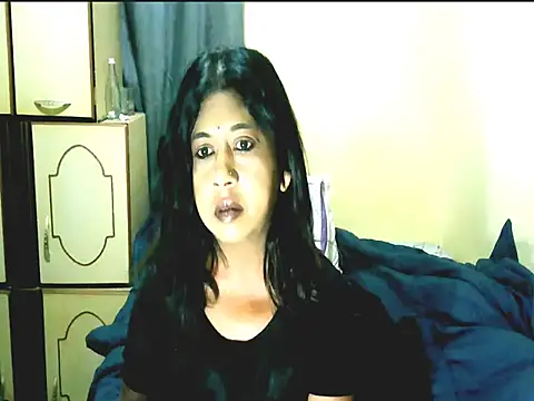 Snapshot of IndianPleasures21 chatting on June 23, 2026, 5:27 am IndianPleasures21 online show from June 23, 2026, 5:27 am