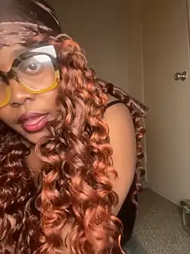 MadameXtasy online show from March 25, 2026, 4:40 am