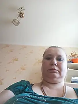 Snapshot of KiraStanton chatting on June 8, 2026, 10:04 am KiraStanton online show from June 8, 2026, 10:04 am