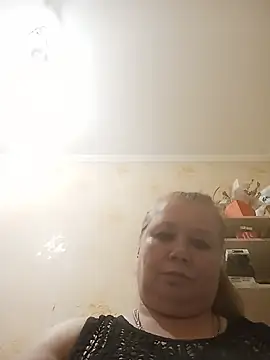 Snapshot of KiraStanton chatting on July 28, 2026, 8:52 pm KiraStanton online show from July 28, 2026, 8:52 pm