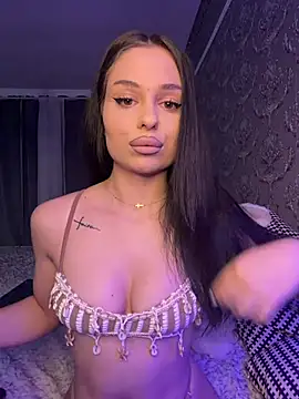 Snapshot of Olivia_Noor chatting on July 9, 2026, 6:56 pm Olivia Noor online show from July 9, 2026, 6:56 pm