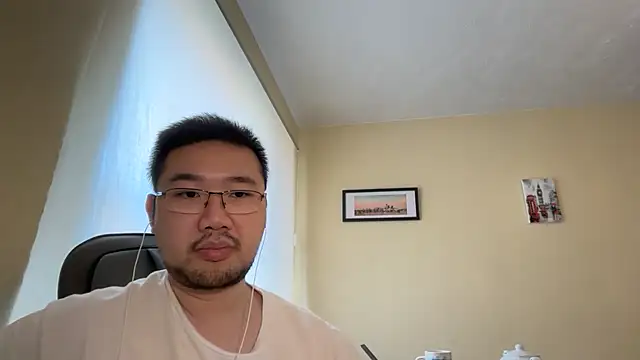 jasonryu2025 online show from April 23, 2026, 9:41 am