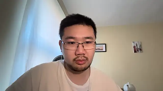 jasonryu2025 online show from April 24, 2026, 9:34 am