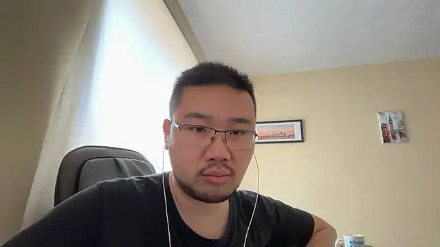 jasonryu2025 online show from April 29, 2026, 5:52 pm