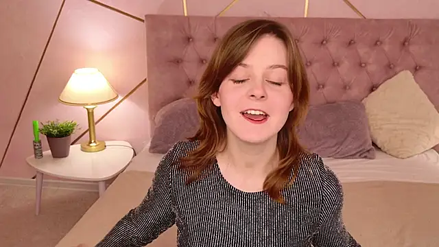 Sophie Lavelle online show from March 15, 2026, 2:56 pm