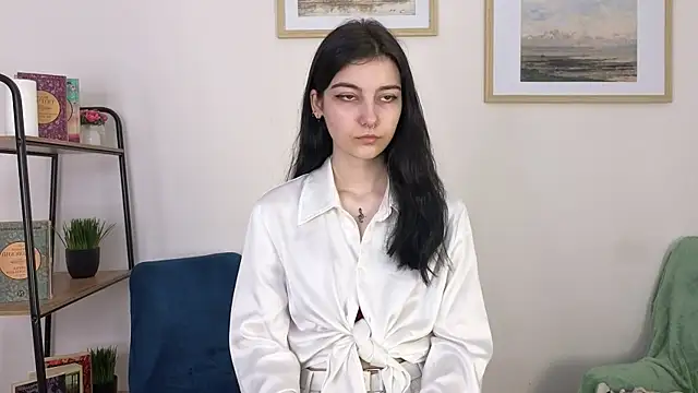 Snapshot of Lilian_Merf chatting on April 3, 2026, 8:12 am Lilian Merf online show from April 3, 2026, 8:12 am