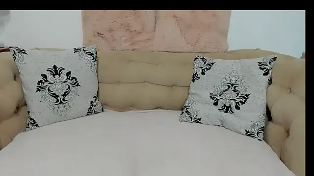 EnticingAmy online show from May 26, 2026, 9:16 am