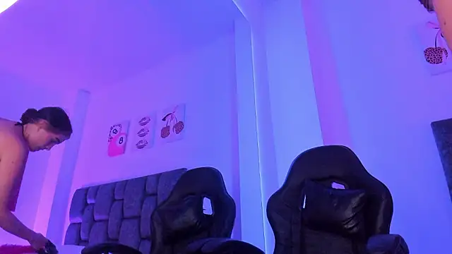 Violet Miller01 online show from March 11, 2026, 12:49 am